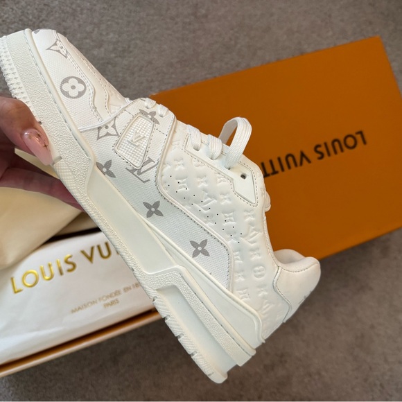Louis Vuitton White Sneakers - Picture 5 of 9
